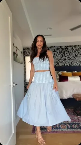 paleomg Instagram post about Outfit links
