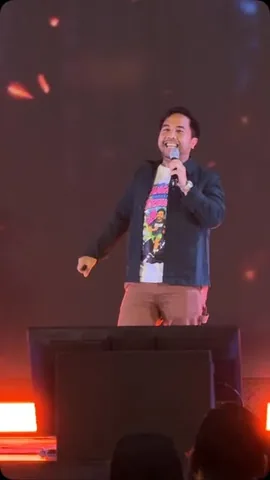 pandji.pragiwaksono Instagram post about Ulasan pertunjukan komedi