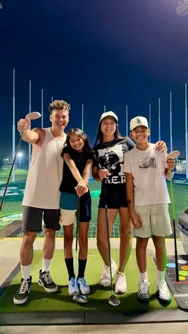 partyof4sometimes2 Instagram post about Family travel planning