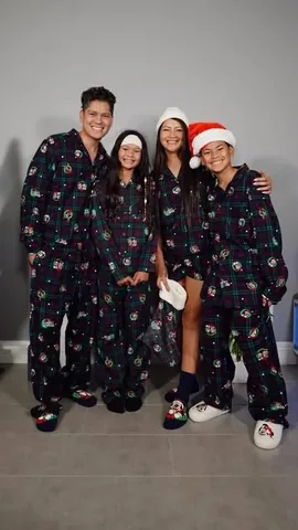 partyof4sometimes2 Instagram post about Holiday family pajamas