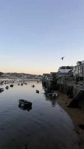 peonylim Instagram post about Cornwall summer travel