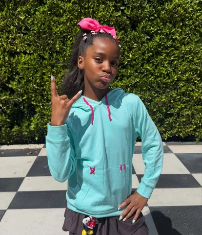 phesplaytime Instagram post about Feminine lifestyle