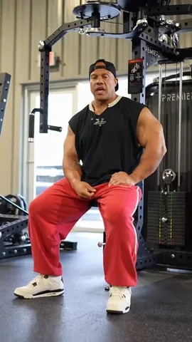 philheath Instagram post about Chest training technique