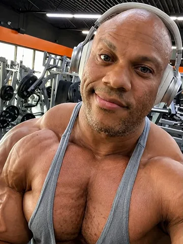 philheath Instagram post about Bodyweight management