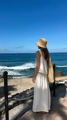 philippabloom Instagram post about Holiday memories