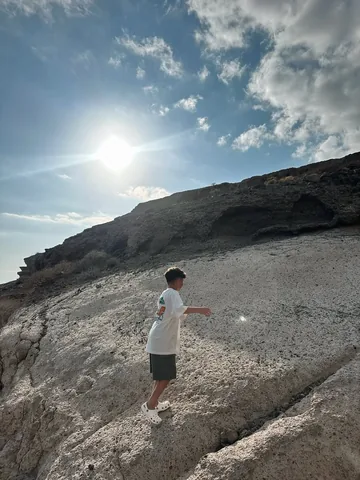 philippabloom Instagram post about Relaxation by the water