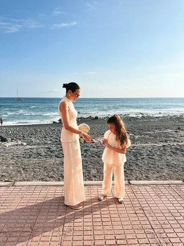 philippabloom Instagram post about Summer lifestyle