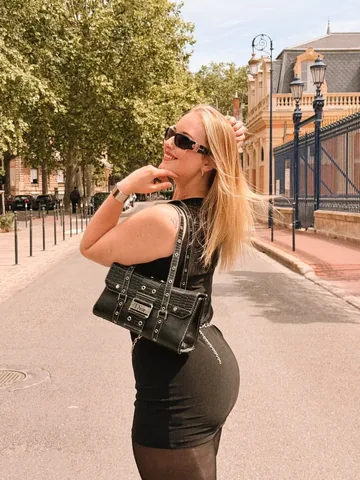 princessedudrame Instagram post about Mode vintage et seconde main