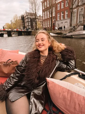 princessedudrame Instagram post about Voyage à Amsterdam