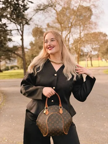 princessedudrame Instagram post about Sac de luxe vintage