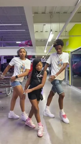 princezz_paris Instagram post about Family and dance