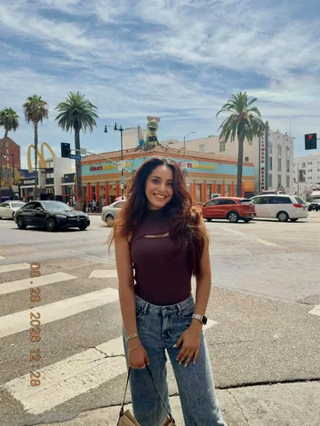 priscillaeslo Instagram post about Los Angeles travel