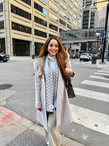 priscillaeslo Instagram post about Chicago travel