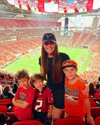 rachelearls Instagram post about NFL preseason game