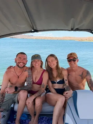 rachelleswannie Instagram post about Travel experience