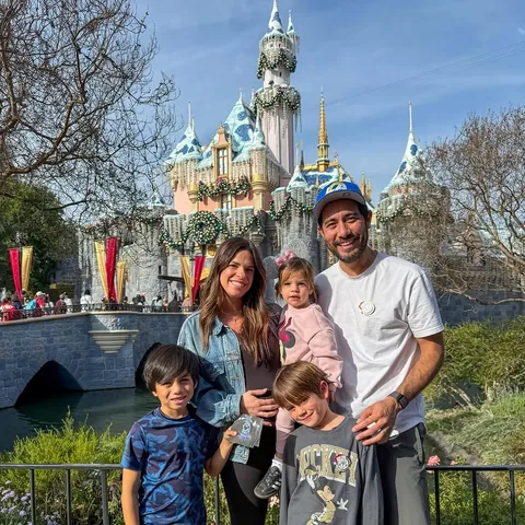 rachelmking Instagram post about Pregnancy announcement