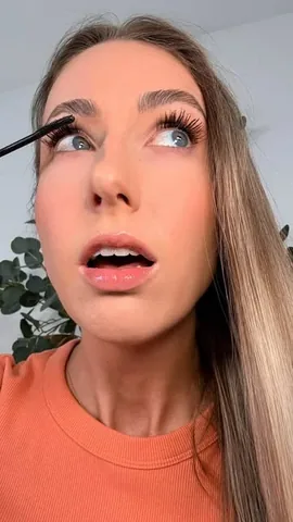 rachhloves Instagram post about Beauty and hair