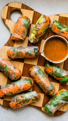 rachlmansfield Instagram post about Thai basil beef spring rolls