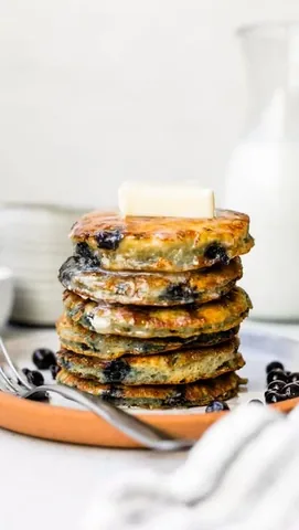 rachlmansfield Instagram post about Pancake recipe
