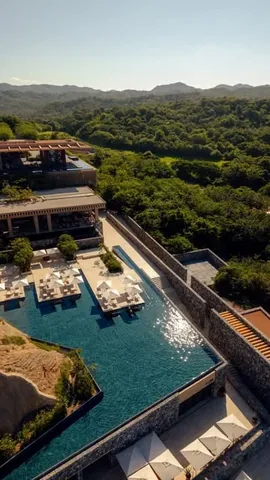 raz_kind Instagram post about Hotel content production