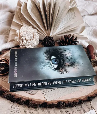 readingmypages Instagram post about Deluxe book edition showcase