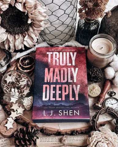 readingmypages Instagram post about Contemporary romance book feature