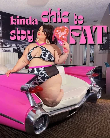 readytostare Instagram post about Fat and queer self acceptance