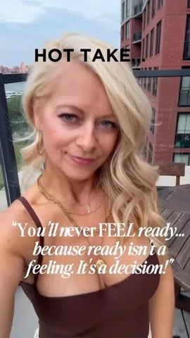 renae.olivia Instagram post about Midlife motivation