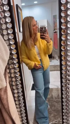 Renee Sweeting Instagram post thumbnail