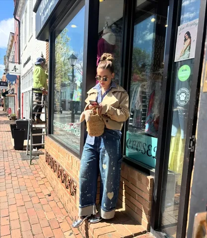 renzirob Instagram post about April photo collection