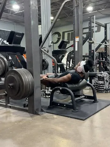 rheaagayle Instagram post about Strength training