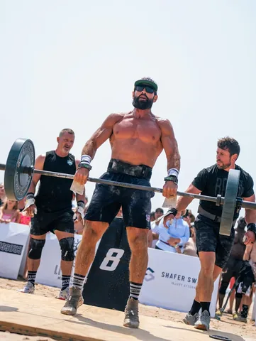 richfroning Instagram post about Fitness competition and footwear promotion