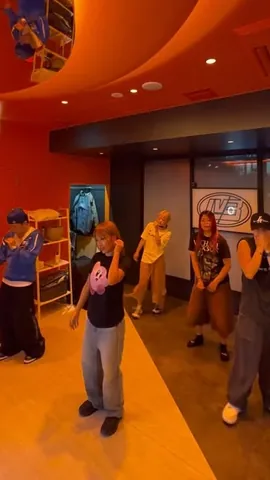 riehata Instagram post about ダンスパフォーマンス