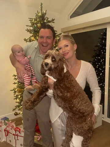 robbfahrion Instagram post about Christmas family celebration