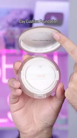 robertwlsh Instagram post about Cushion foundation review
