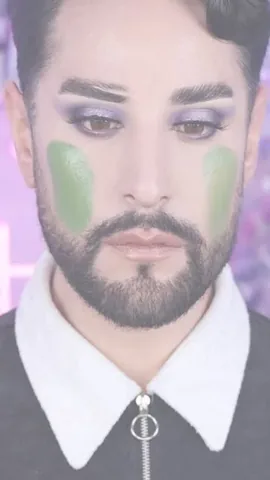 robertwlsh Instagram post about Makeup brush technique