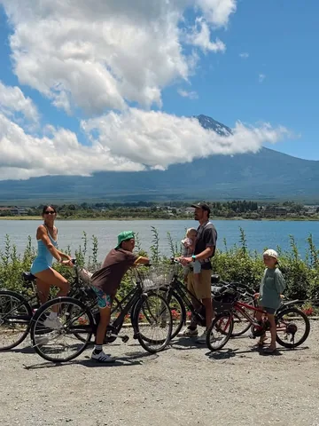 rocamoons Instagram post about Family travel in Japan