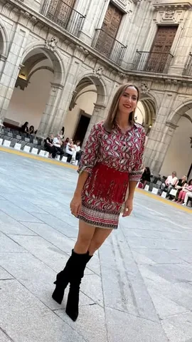 rosasorroche Instagram post about Look para desfile de moda