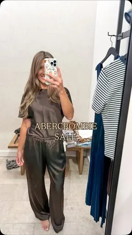 rosegoldfashionblog Instagram post about Abercrombie sale