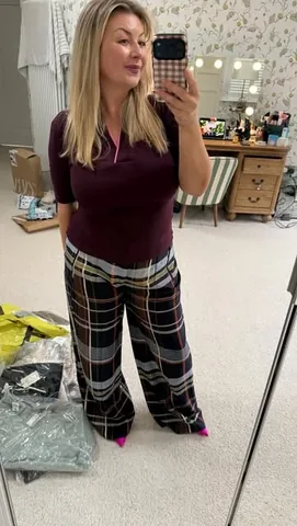 rosemarinoramsey Instagram post about Podcast outfit