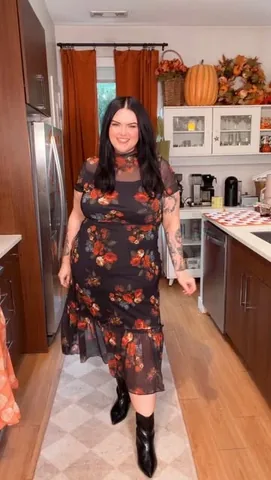roseybeeme Instagram post about Amazon wedding guest dresses