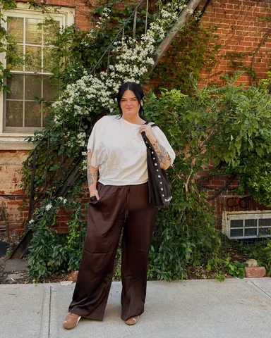 Rosey Blair 🦢 affordable style • cozy seasons Instagram post thumbnail