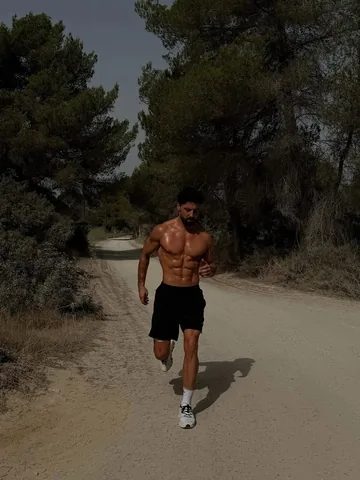rowanrow Instagram post about Motivation