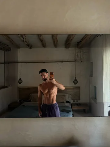 rowanrow Instagram post about Lifestyle
