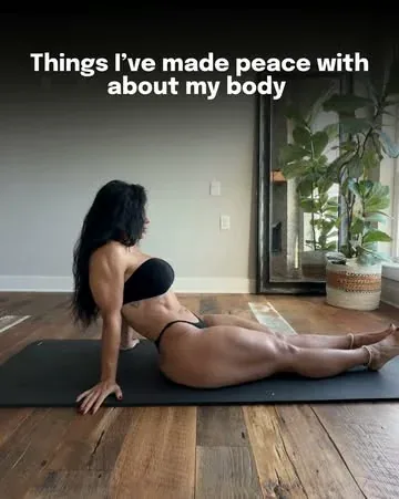 roxyqueflexx Instagram post about Body acceptance