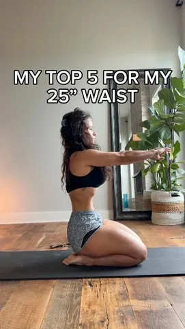 roxyqueflexx Instagram post about Core training
