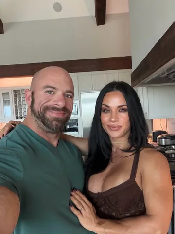 roxyqueflexx Instagram post about Anniversary celebration