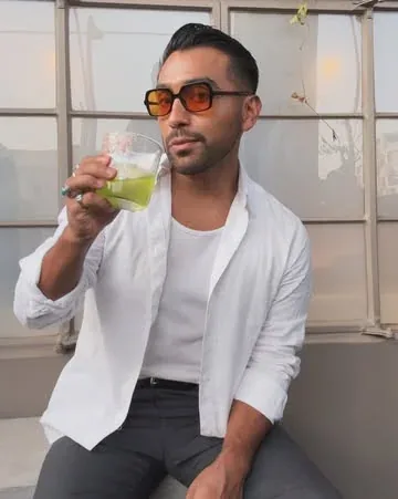 rule_of_thumbs Instagram post about Dining and fashion