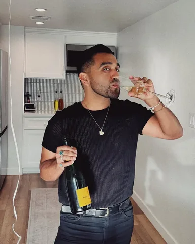 rule_of_thumbs Instagram post about Birthday reflection