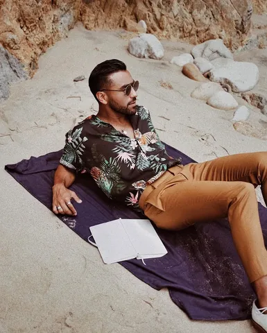 rule_of_thumbs Instagram post about Menswear styling